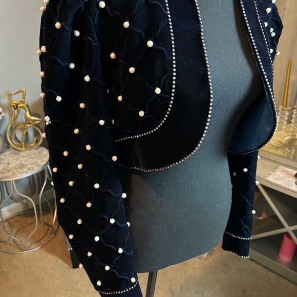 Navy Blue Vintage Diamond and Pearl Velvet Jacket with Quilted Detail. - Picture 4 of 5